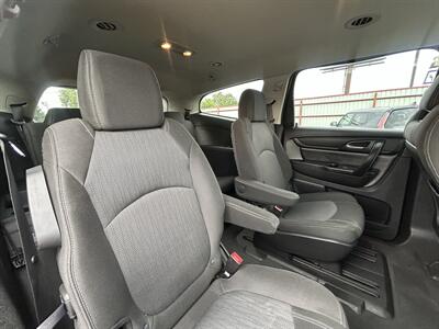 2017 Chevrolet Traverse LT - Photo 21 - Oklahoma City, OK 73112