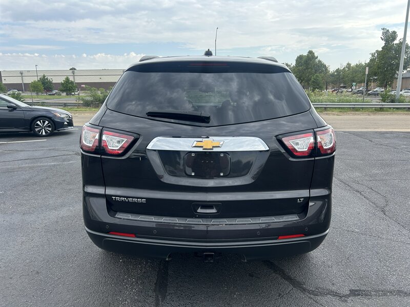 2017 Chevrolet Traverse LT - Photo 7 - Oklahoma City, OK 73112
