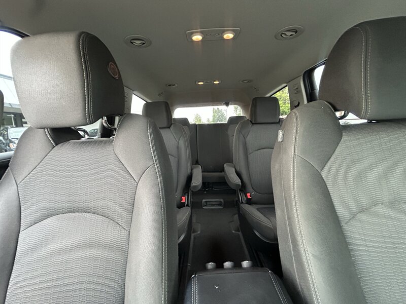 2017 Chevrolet Traverse LT - Photo 26 - Oklahoma City, OK 73112