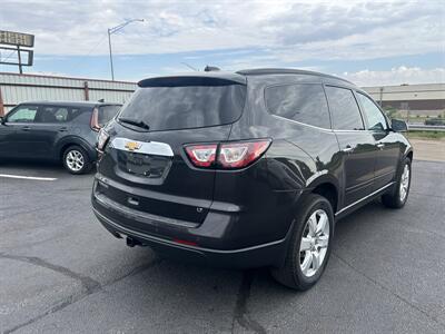 2017 Chevrolet Traverse LT - Photo 6 - Oklahoma City, OK 73112