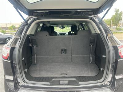 2017 Chevrolet Traverse LT - Photo 9 - Oklahoma City, OK 73112