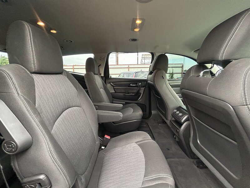 2017 Chevrolet Traverse LT - Photo 22 - Oklahoma City, OK 73112