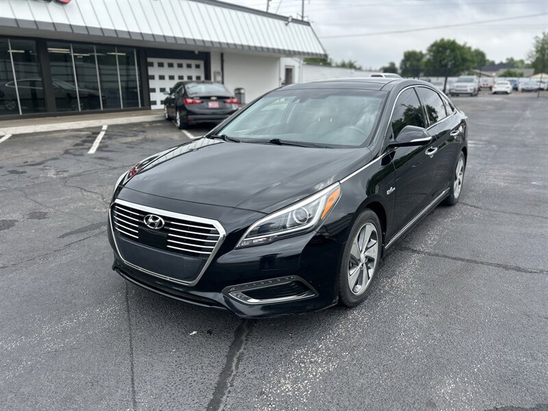 2016 Hyundai SONATA Hybrid Limited   - Photo 1 - Oklahoma City, OK 73112