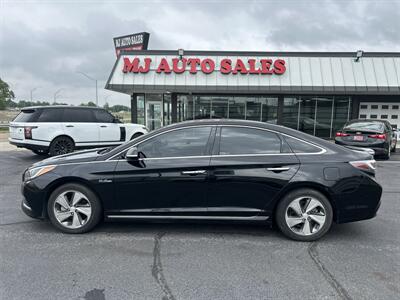 2016 Hyundai SONATA Hybrid Limited   - Photo 2 - Oklahoma City, OK 73112