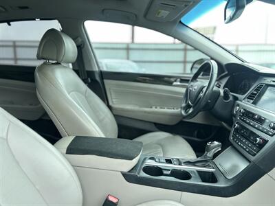 2016 Hyundai SONATA Hybrid Limited   - Photo 14 - Oklahoma City, OK 73112