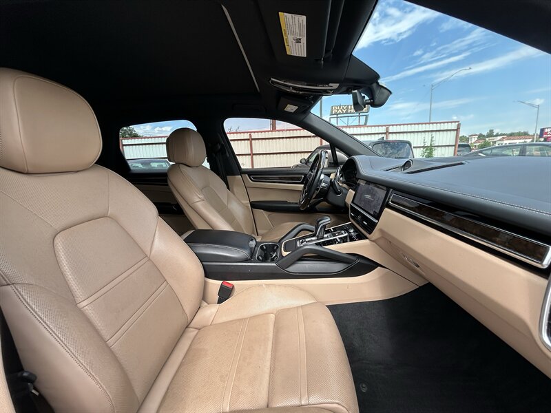 2019 Porsche Cayenne S - Photo 21 - Oklahoma City, OK 73112