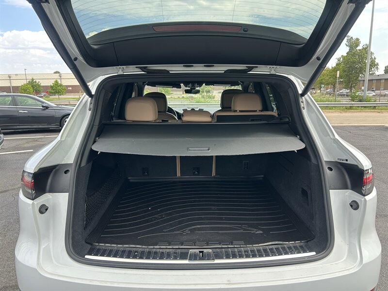 2019 Porsche Cayenne S - Photo 8 - Oklahoma City, OK 73112