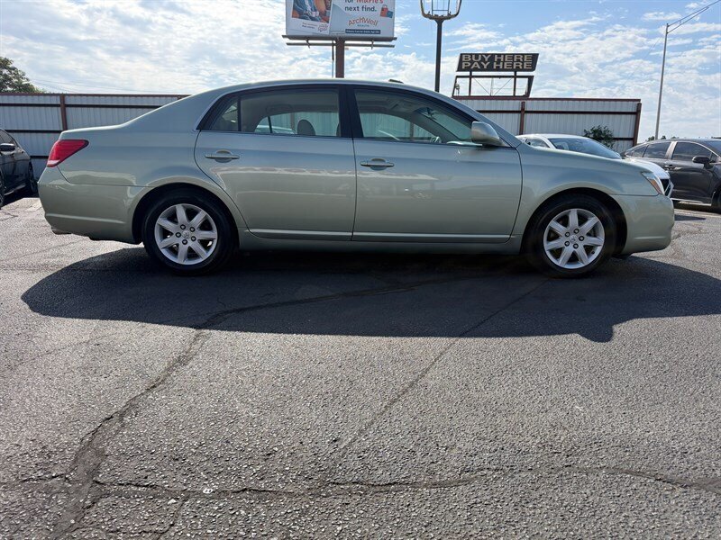 2006 Toyota Avalon XL - Photo 2 - Oklahoma City, OK 73112