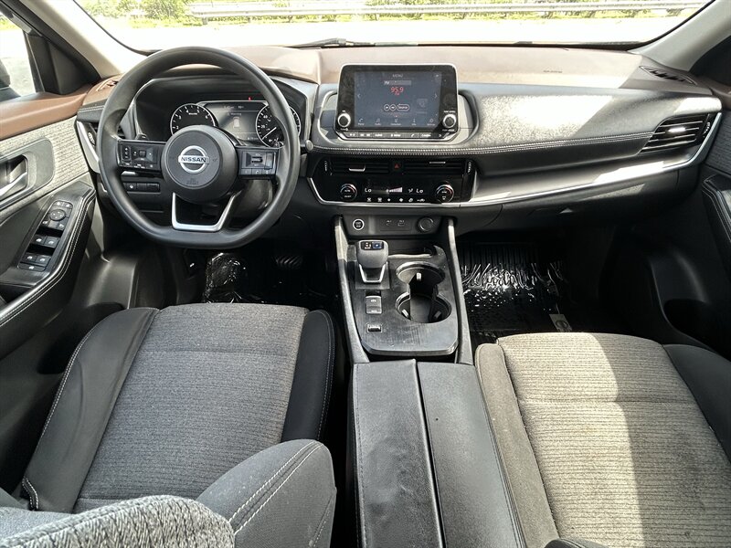 2021 Nissan Rogue SV - Photo 16 - Oklahoma City, OK 73112
