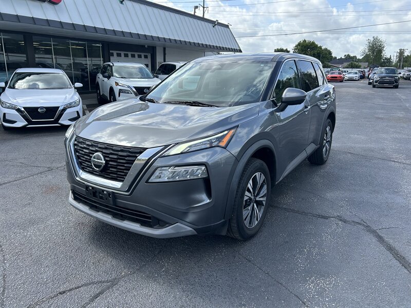 2021 Nissan Rogue SV   - Photo 1 - Oklahoma City, OK 73112