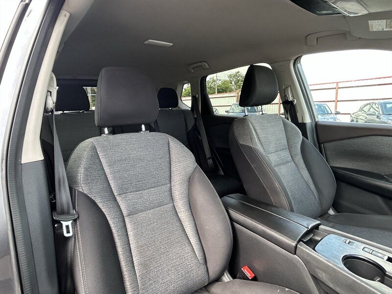 2021 Nissan Rogue SV - Photo 23 - Oklahoma City, OK 73112