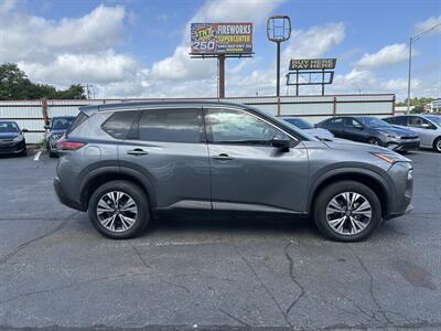 2021 Nissan Rogue SV - Photo 5 - Oklahoma City, OK 73112