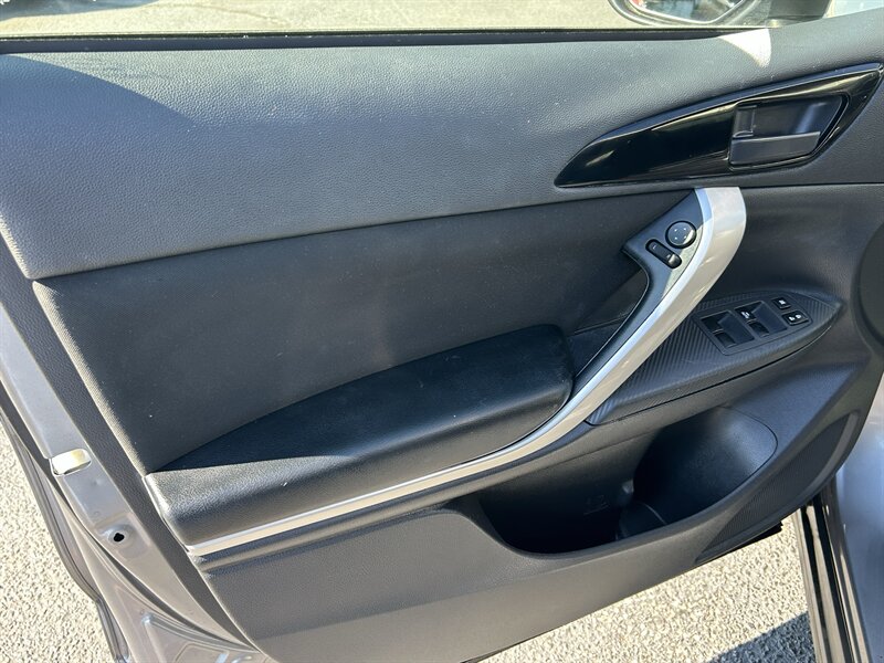 2019 Mitsubishi Eclipse Cross ES - Photo 11 - Oklahoma City, OK 73112