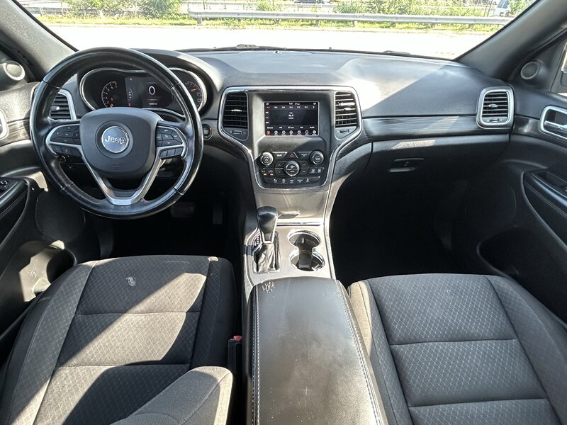 2020 Jeep Grand Cherokee Laredo - Photo 18 - Oklahoma City, OK 73112