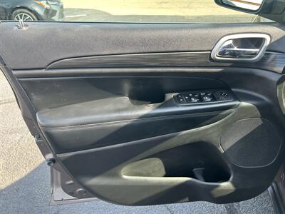 2020 Jeep Grand Cherokee Laredo - Photo 13 - Oklahoma City, OK 73112