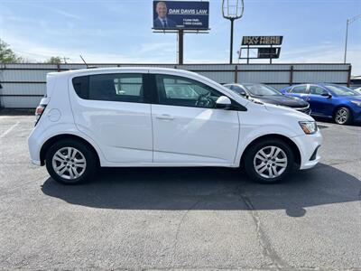 2019 Chevrolet Sonic LT Auto Fleet   - Photo 5 - Oklahoma City, OK 73112