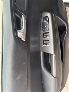 2021 Kia Sportage LX   - Photo 10 - Oklahoma City, OK 73112