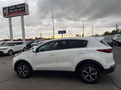 2021 Kia Sportage LX   - Photo 8 - Oklahoma City, OK 73112