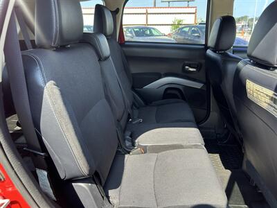 2013 Mitsubishi Outlander SE   - Photo 19 - Oklahoma City, OK 73112