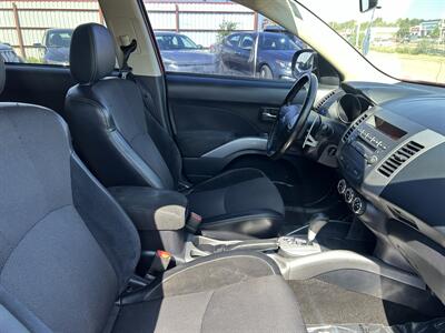 2013 Mitsubishi Outlander SE   - Photo 23 - Oklahoma City, OK 73112