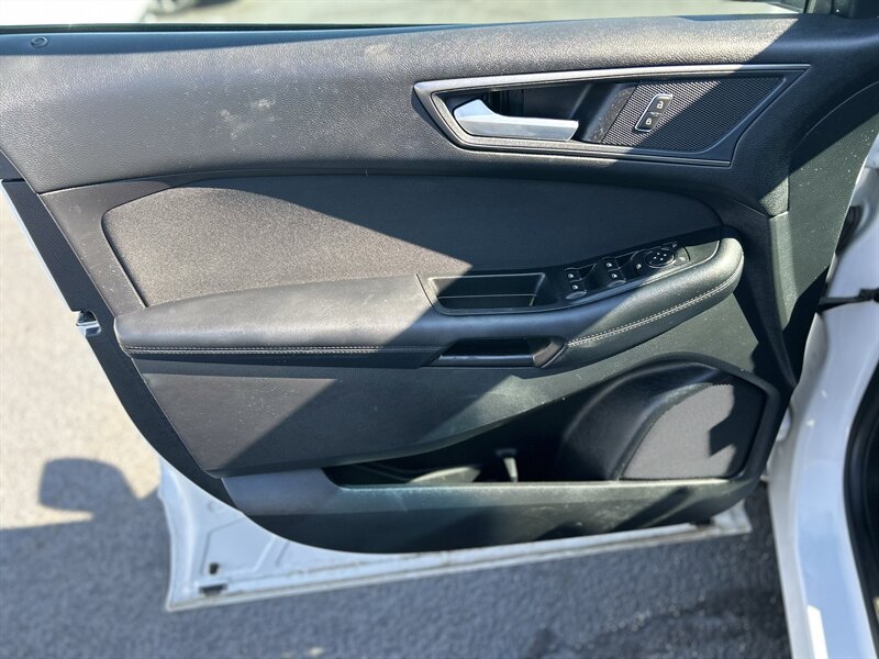 2018 Ford Edge SE - Photo 9 - Oklahoma City, OK 73112