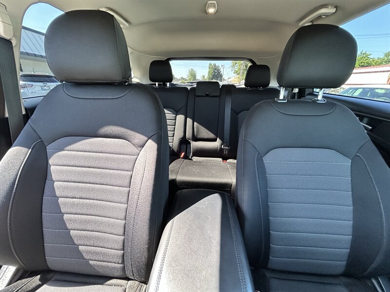 2018 Ford Edge SE - Photo 23 - Oklahoma City, OK 73112