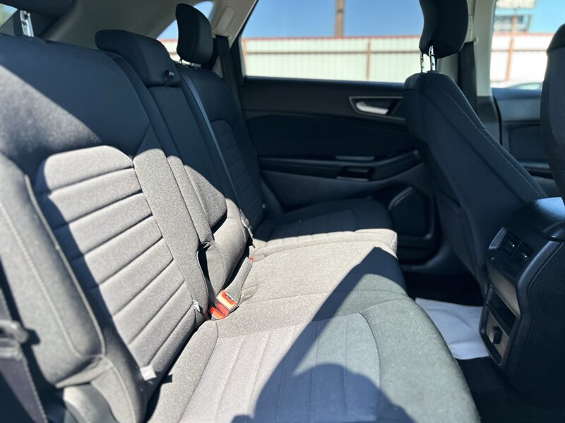 2018 Ford Edge SE - Photo 16 - Oklahoma City, OK 73112