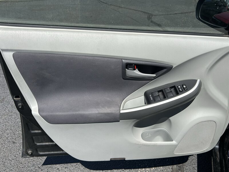 2010 Toyota Prius I - Photo 10 - Oklahoma City, OK 73112