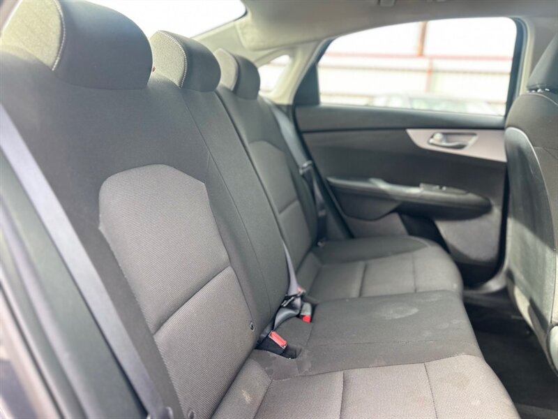 2024 Kia Forte LX - Photo 14 - Oklahoma City, OK 73112