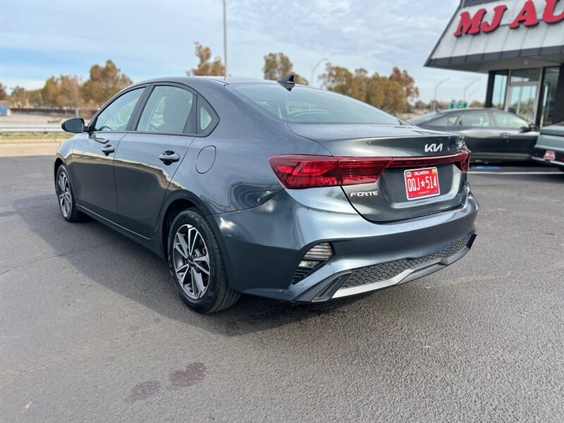 2024 Kia Forte LX - Photo 5 - Oklahoma City, OK 73112