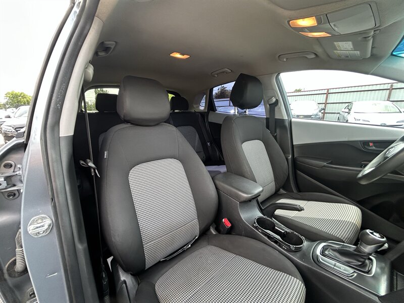 2019 Hyundai KONA SE - Photo 20 - Oklahoma City, OK 73112