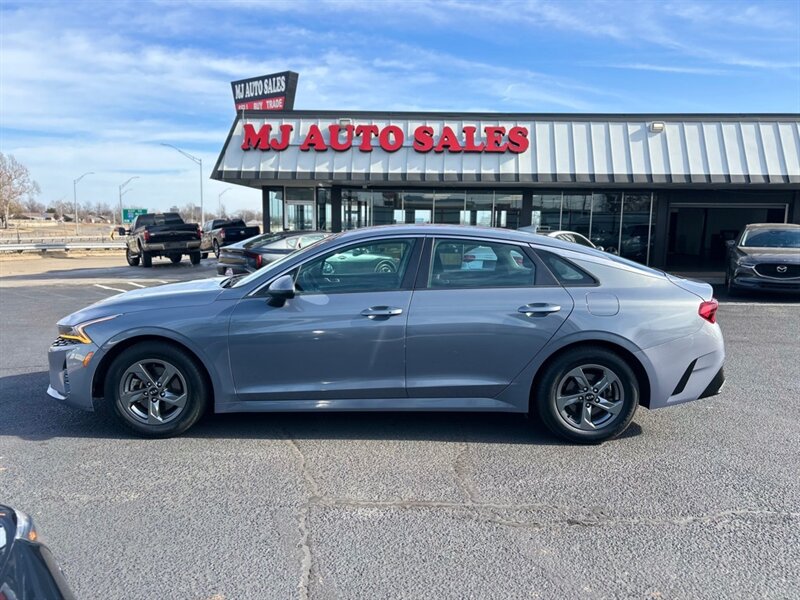 2021 Kia K5 LXS   - Photo 1 - Oklahoma City, OK 73112