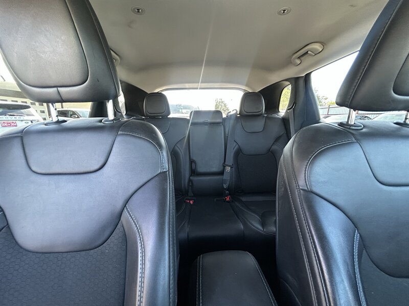 2021 Jeep Cherokee Latitude Plus - Photo 16 - Oklahoma City, OK 73112
