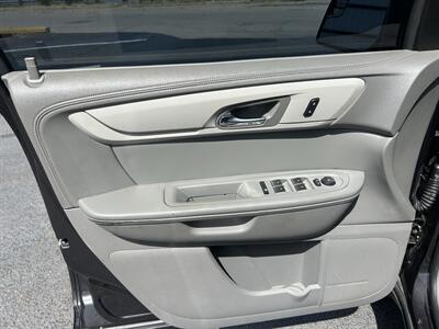 2013 Chevrolet Traverse LS   - Photo 9 - Oklahoma City, OK 73112