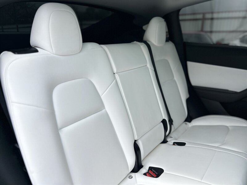 2021 Tesla Model Y Long Range - Photo 14 - Oklahoma City, OK 73112