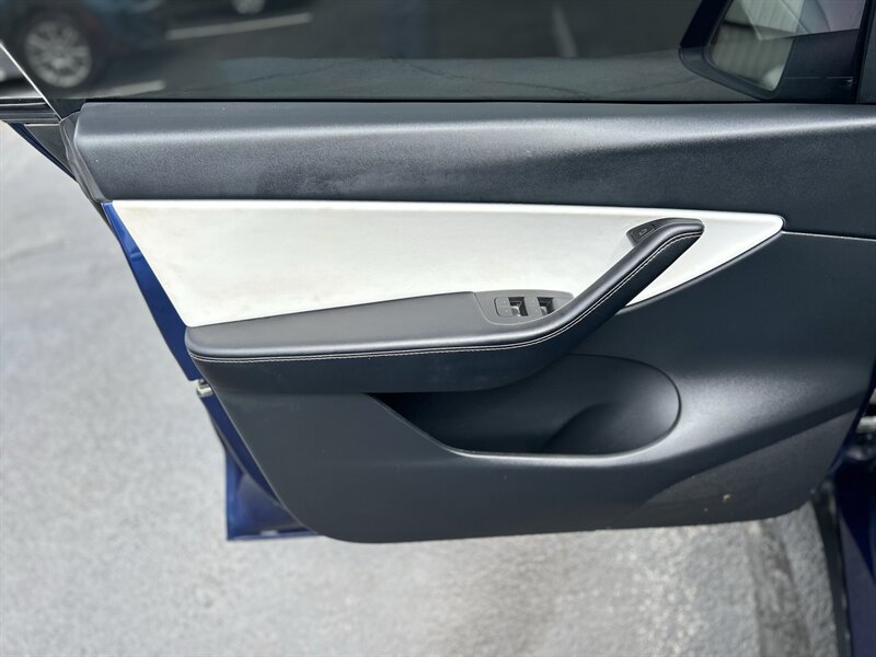 2021 Tesla Model Y Long Range - Photo 9 - Oklahoma City, OK 73112