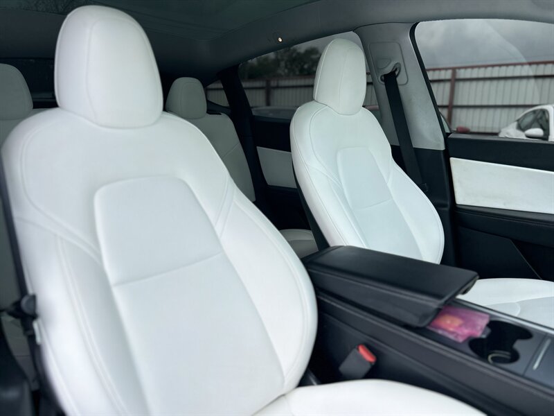 2021 Tesla Model Y Long Range - Photo 16 - Oklahoma City, OK 73112