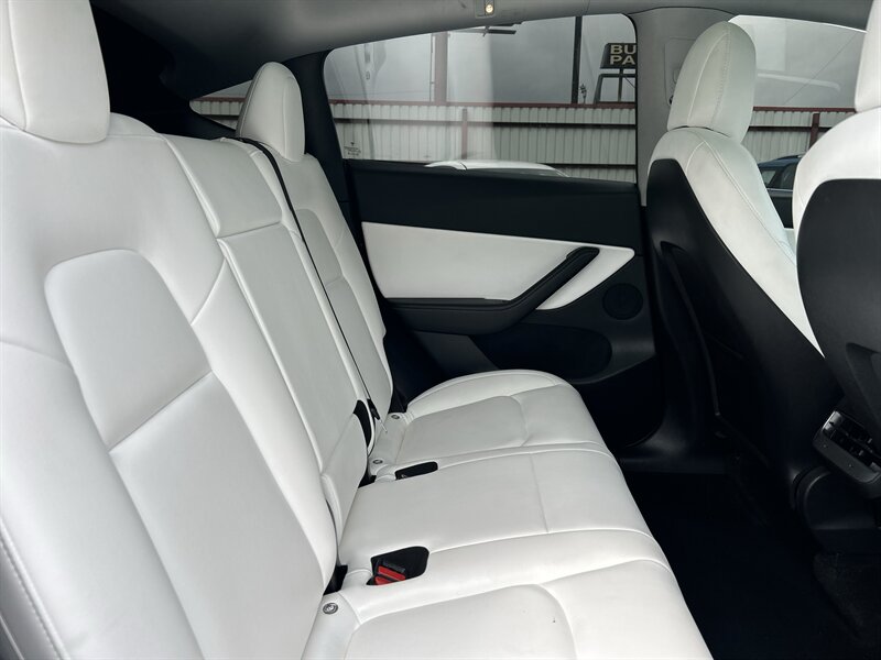 2021 Tesla Model Y Long Range - Photo 12 - Oklahoma City, OK 73112