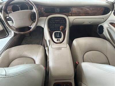 2002 Jaguar XJ8 Vanden Plas - Photo 14 - Oklahoma City, OK 73112