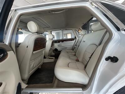2002 Jaguar XJ8 Vanden Plas - Photo 17 - Oklahoma City, OK 73112