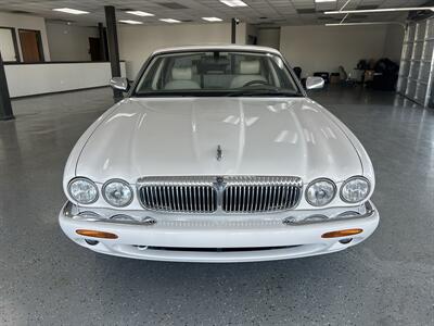 2002 Jaguar XJ8 Vanden Plas - Photo 2 - Oklahoma City, OK 73112