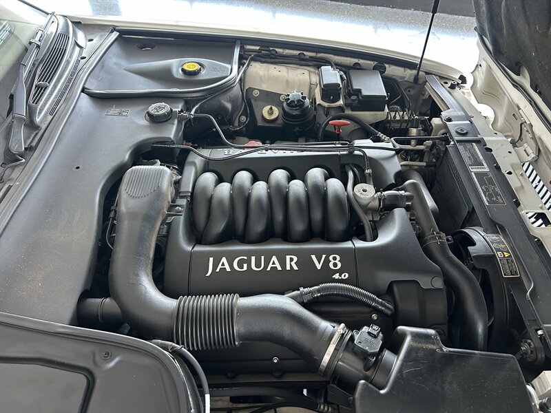 2002 Jaguar XJ8 Vanden Plas - Photo 29 - Oklahoma City, OK 73112