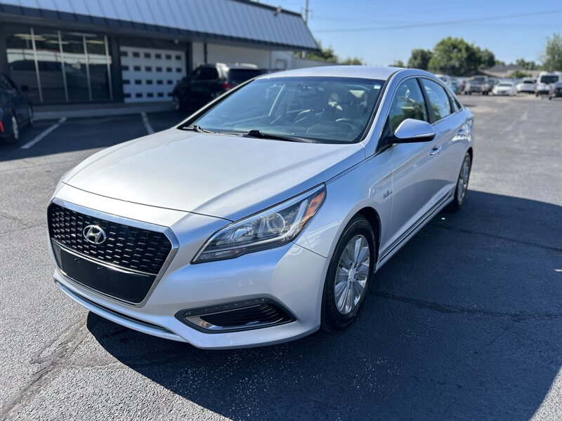 2016 Hyundai SONATA Hybrid SE   - Photo 1 - Oklahoma City, OK 73112
