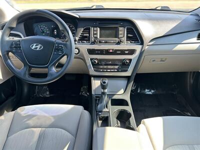 2016 Hyundai SONATA Hybrid SE   - Photo 13 - Oklahoma City, OK 73112