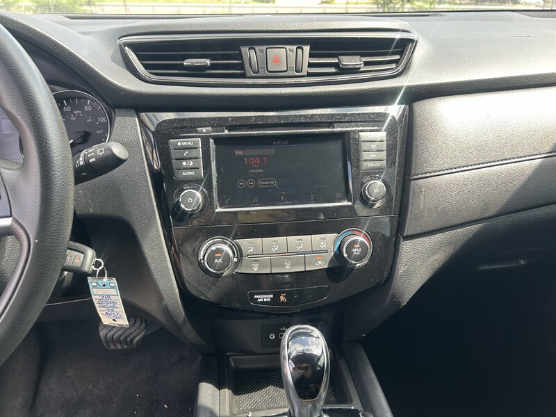2018 Nissan Rogue S - Photo 12 - Oklahoma City, OK 73112
