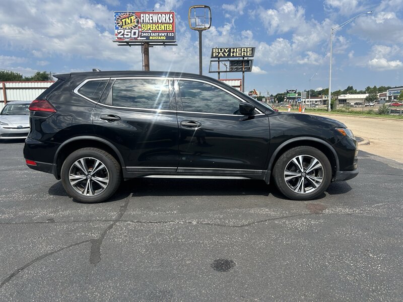2018 Nissan Rogue S - Photo 5 - Oklahoma City, OK 73112