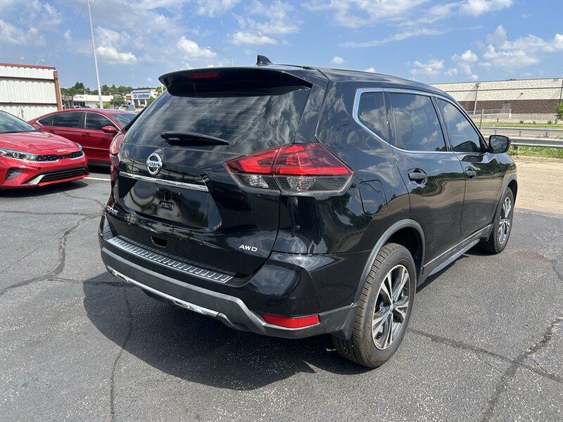 2018 Nissan Rogue S - Photo 6 - Oklahoma City, OK 73112