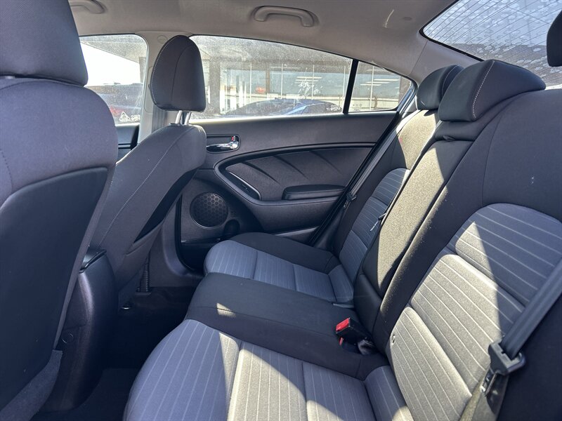 2015 Kia Forte EX - Photo 16 - Oklahoma City, OK 73112