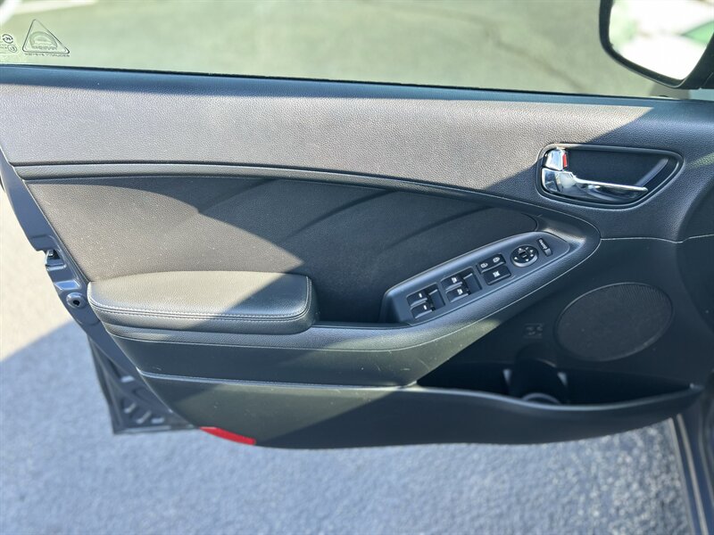 2015 Kia Forte EX - Photo 10 - Oklahoma City, OK 73112
