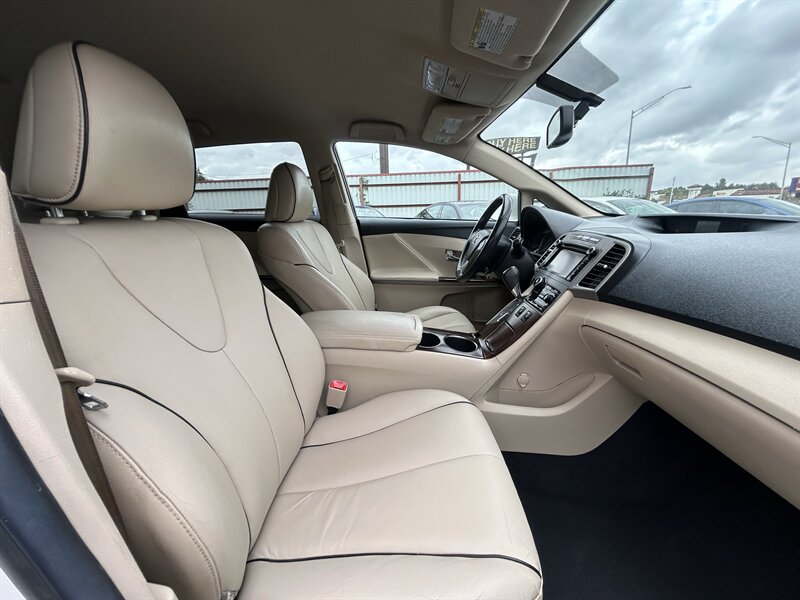 2014 Toyota Venza XLE - Photo 19 - Oklahoma City, OK 73112
